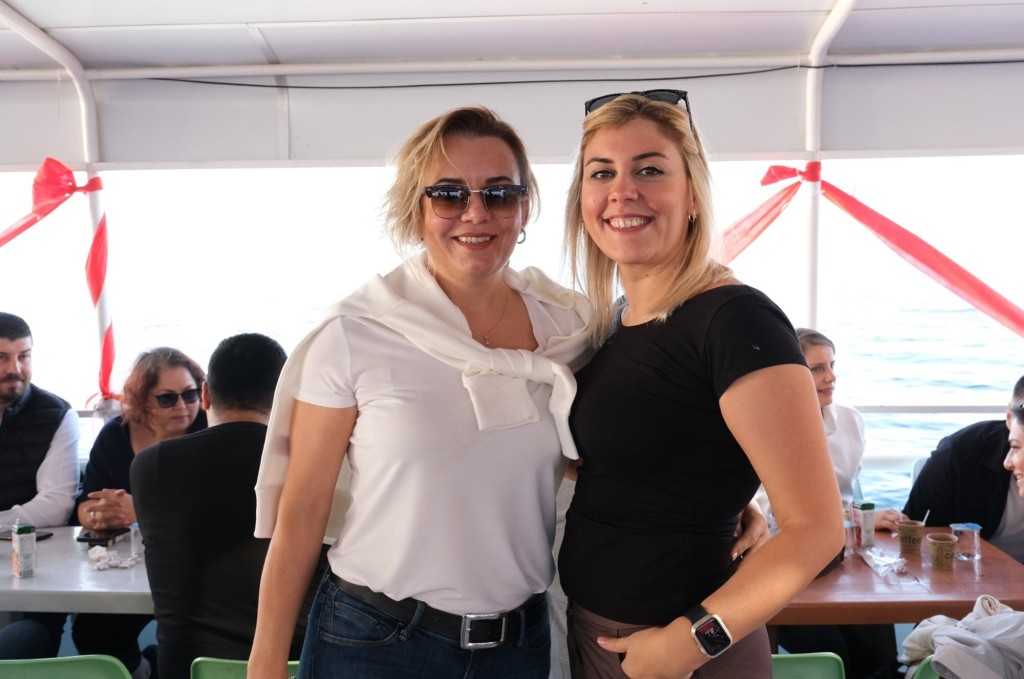 Şahterm Grup Çalışanlarına Cumhuriyet'in 100. Yılında Büyükada turu düzenledi