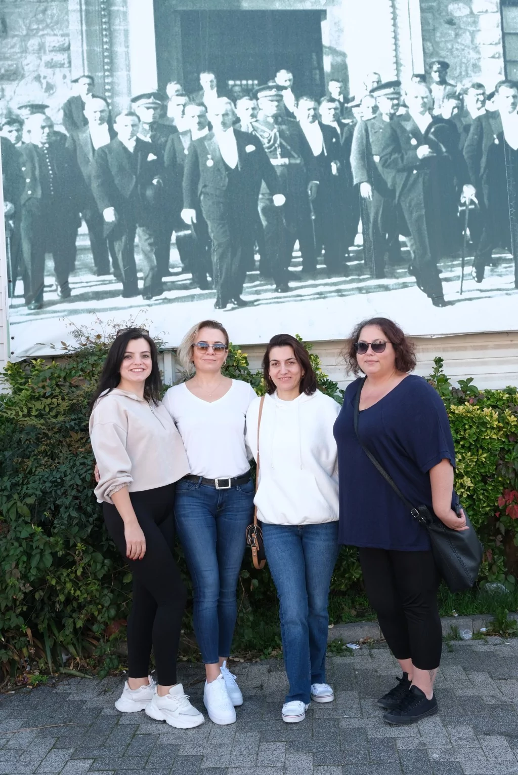 Şahterm Grup Çalışanlarına Cumhuriyet'in 100. Yılında Büyükada turu düzenledi