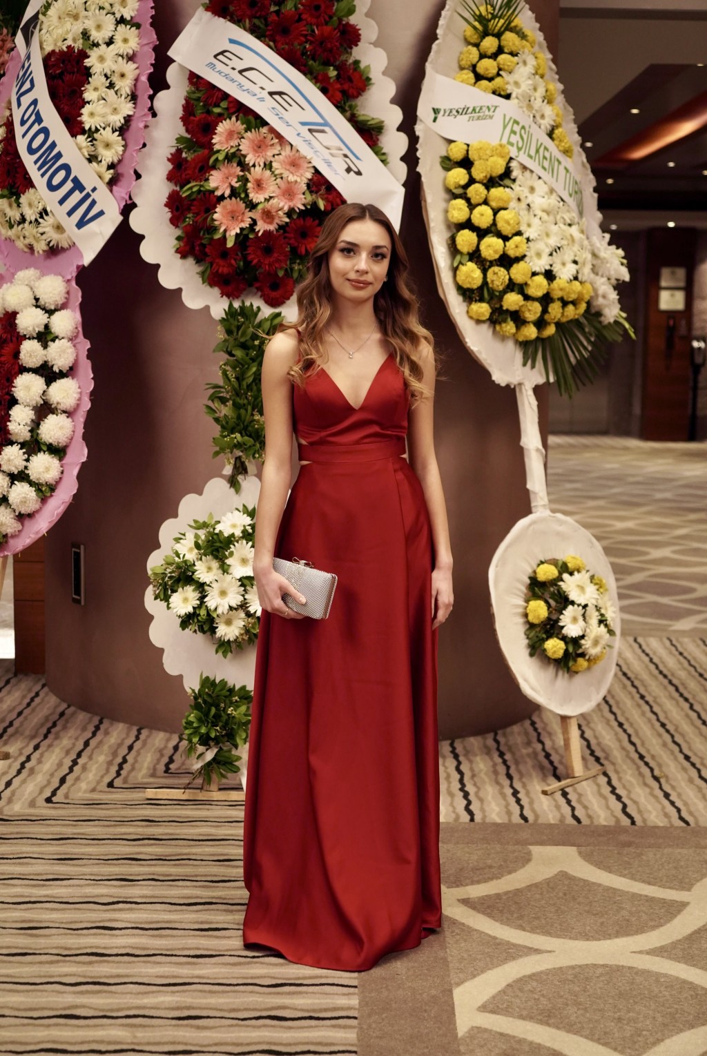 Bu düğüne herkes şahit