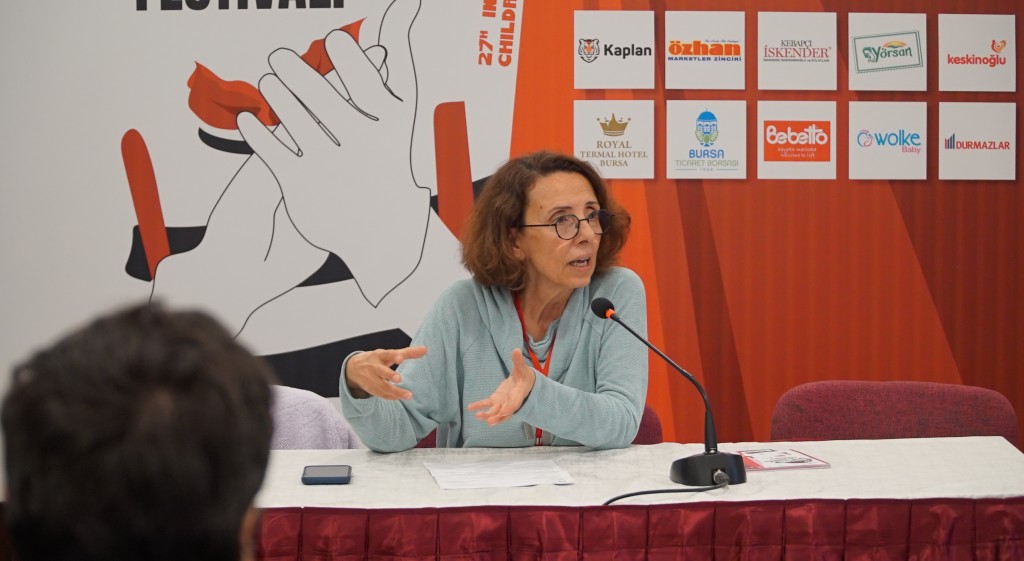 Tiyatro coşkusuna muhteşem final