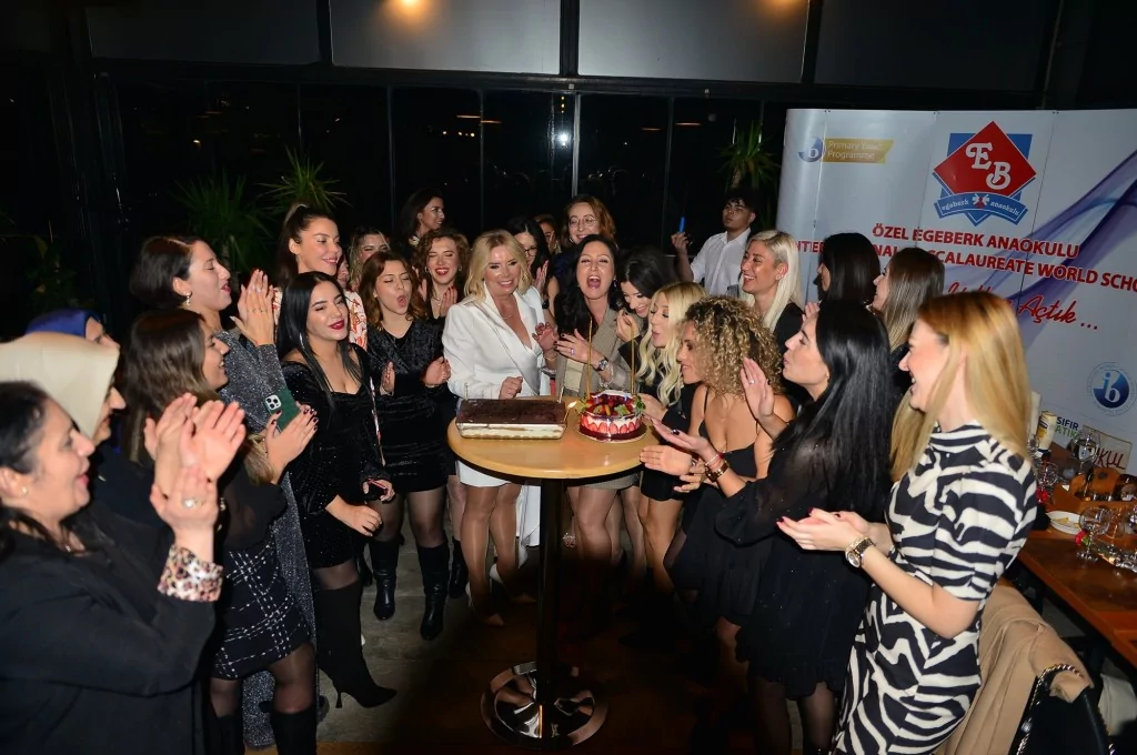 Öğretmenler Günü'ne renkli kutlama