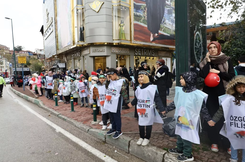 Bursa'nın çocukları Filistin için tek yürek