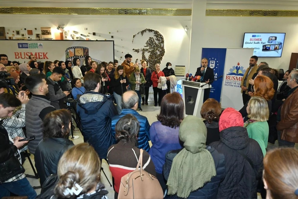 BUSMEK'ten 'Geleneksel El Sanatları Sergisi'