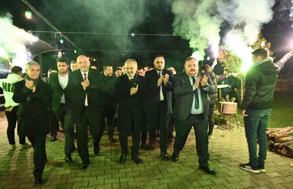 Şehit Erhan Öztürk Parkı, yenilenen yüzüyle hizmette