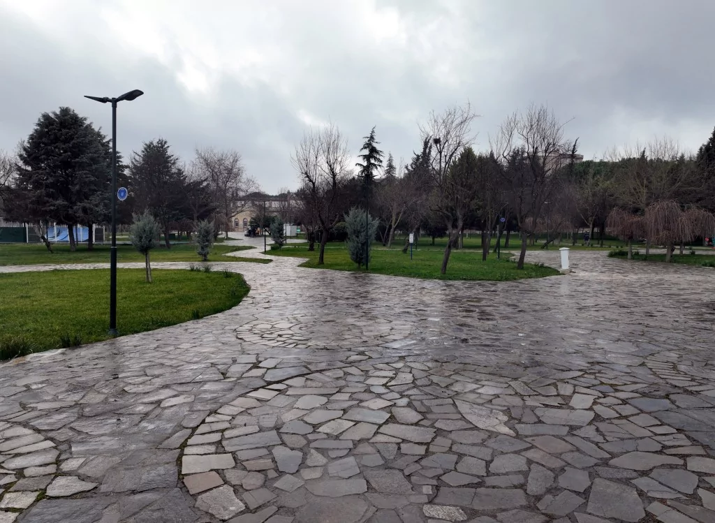 Şehit Erhan Öztürk Parkı, yenilenen yüzüyle hizmette