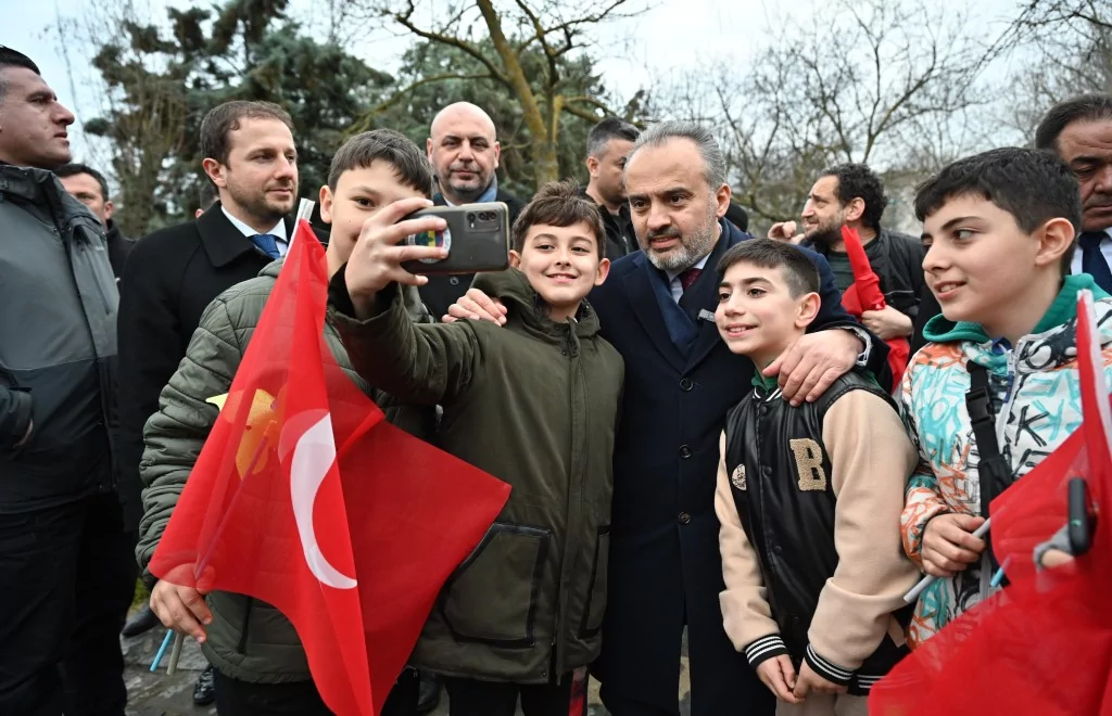 Şehit Erhan Öztürk Parkı, yenilenen yüzüyle hizmette