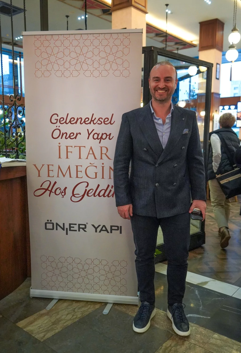 Öner Yapı ailesi düzenlediği geleneksel iftar yemeğinde Bursa iş dünyasını buluşturdu.