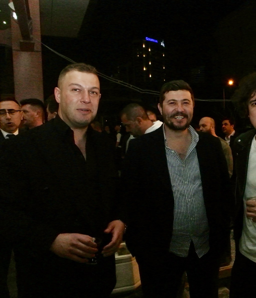 Öner Yapı ailesi düzenlediği geleneksel iftar yemeğinde Bursa iş dünyasını buluşturdu.