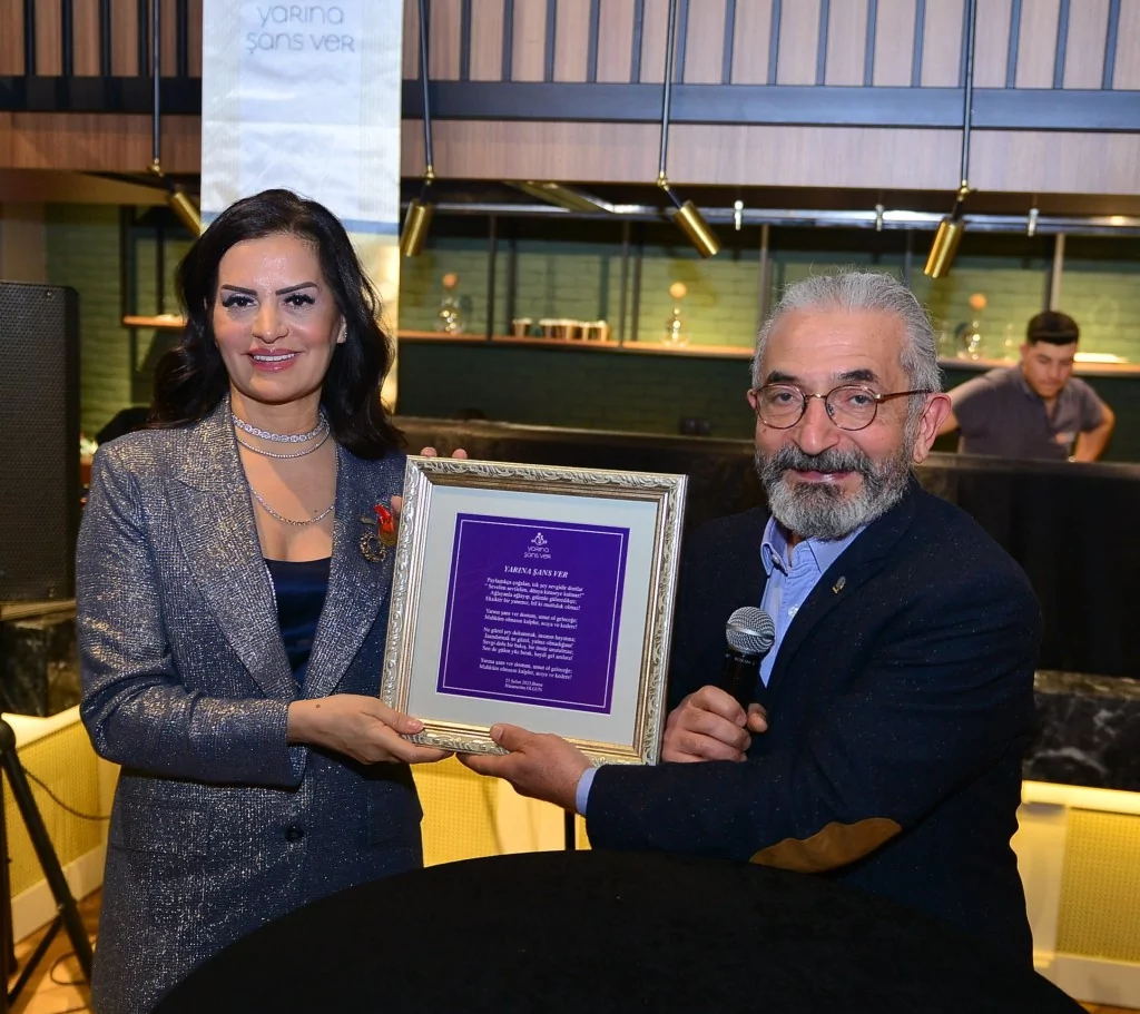 YASAV ailesi iftarda buluştu