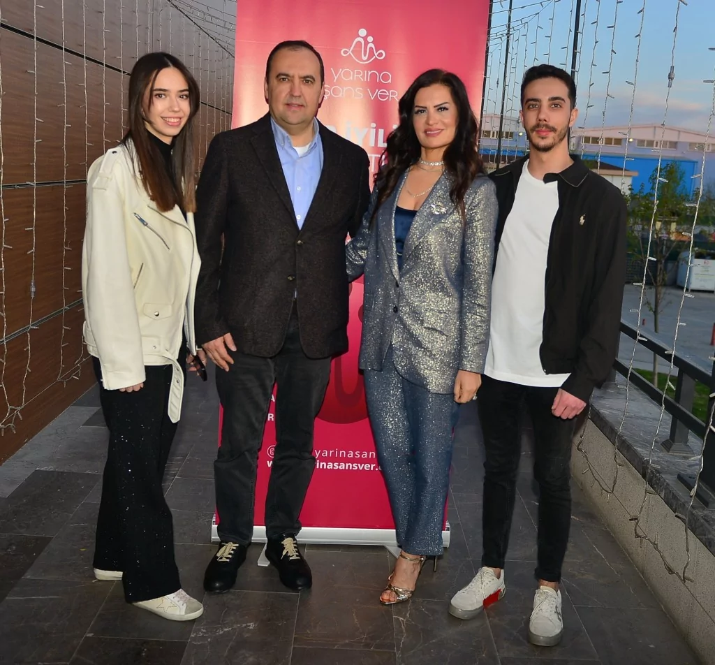 YASAV ailesi iftarda buluştu