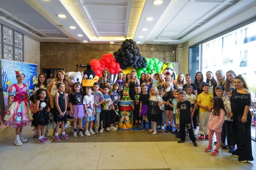 Arya ve Acar kardeşler yeni yaşlarında gönüllerince eğlendiler