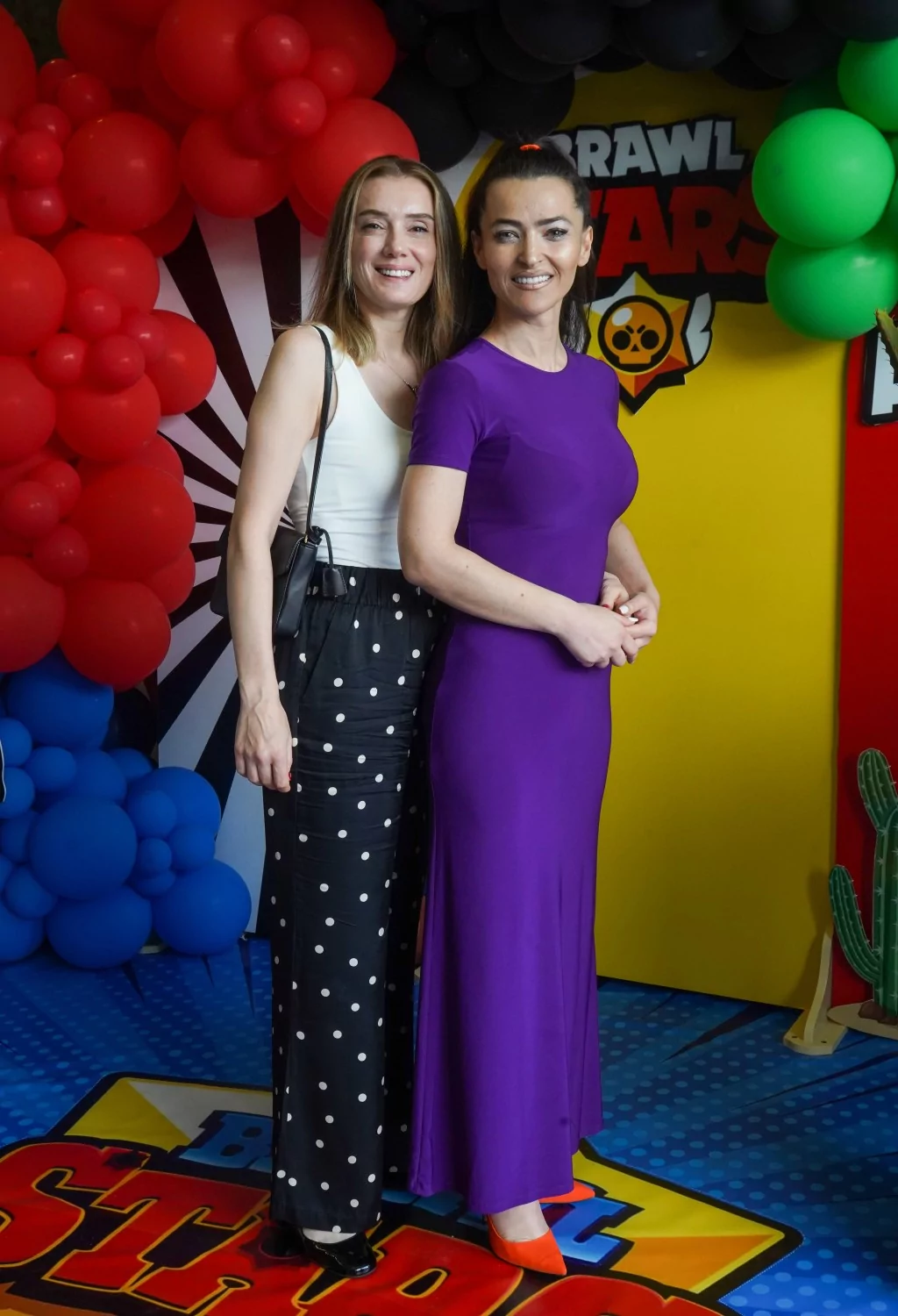 Arya ve Acar kardeşler yeni yaşlarında gönüllerince eğlendiler