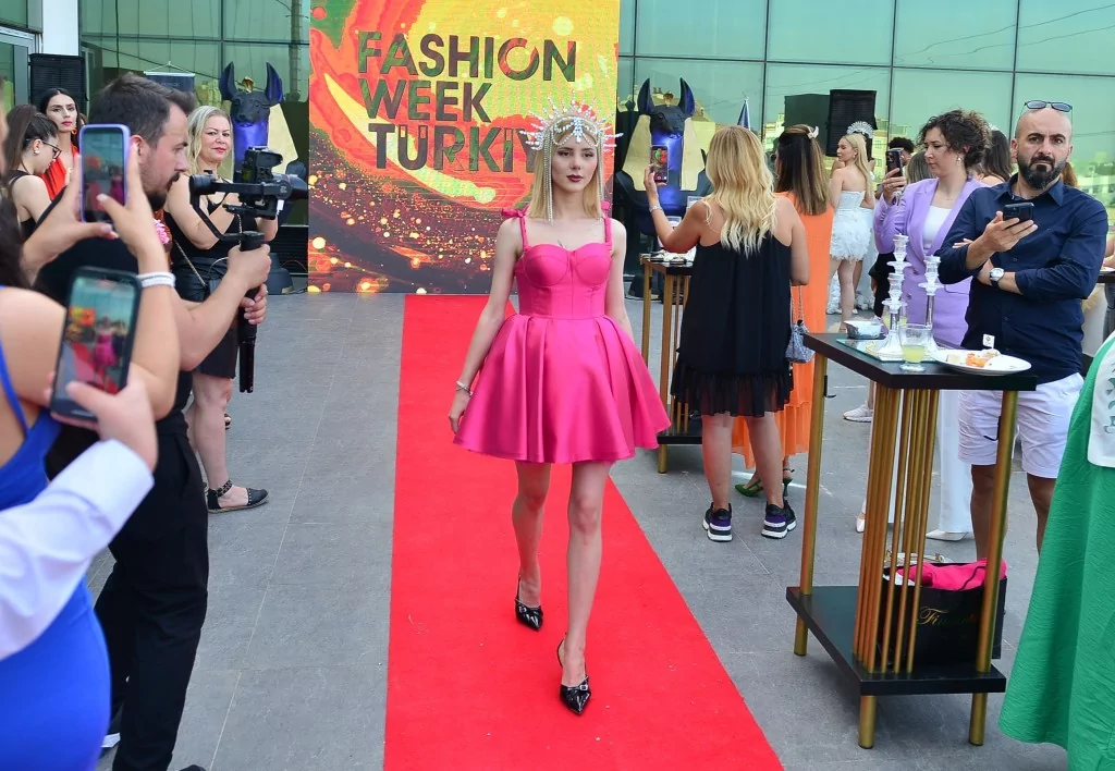 Özlem Değirmen'den  görkemli lansman