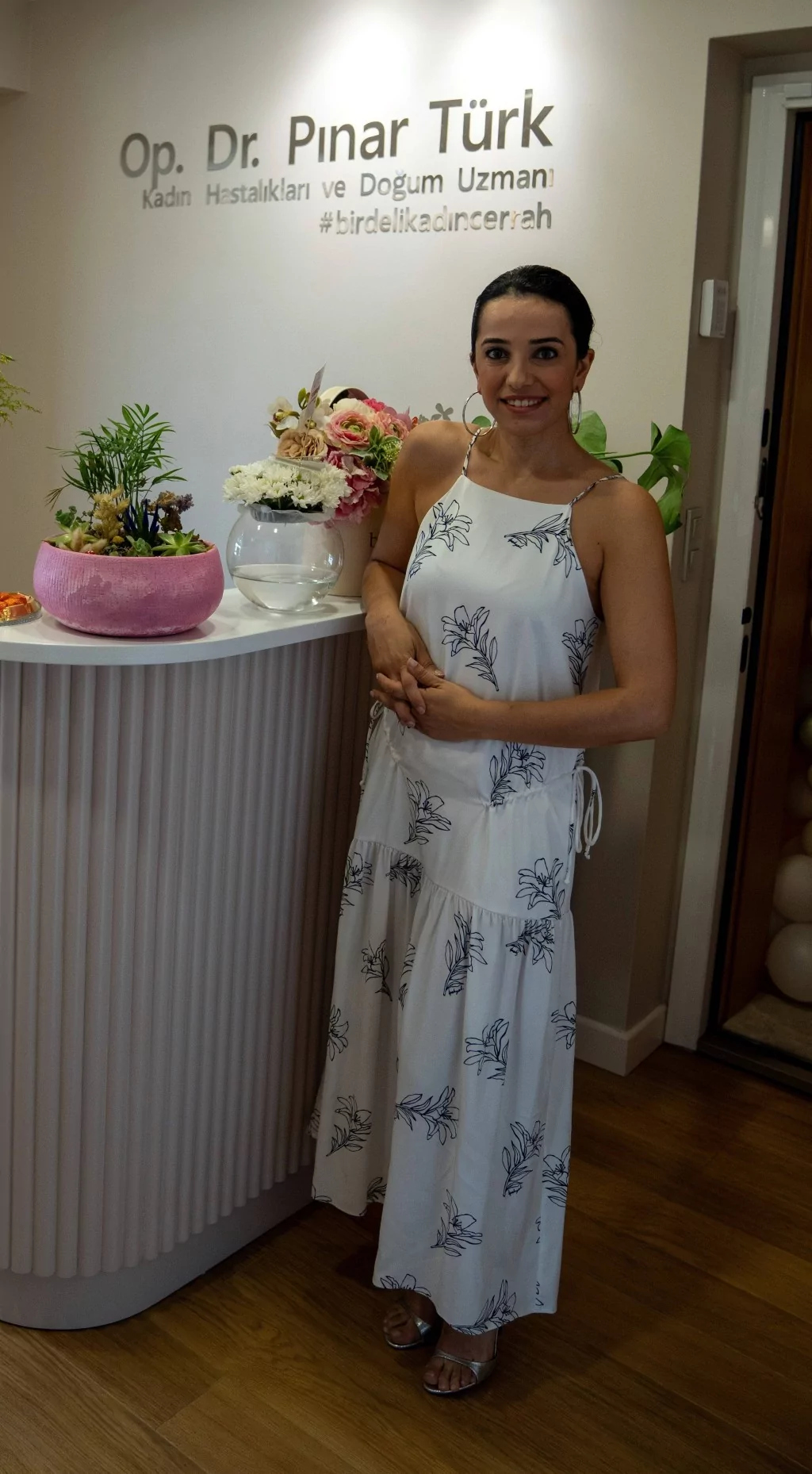 Op. Dr. Pınar Türk'ten şık davet