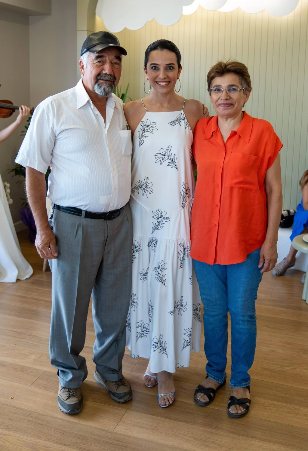 Op. Dr. Pınar Türk'ten şık davet