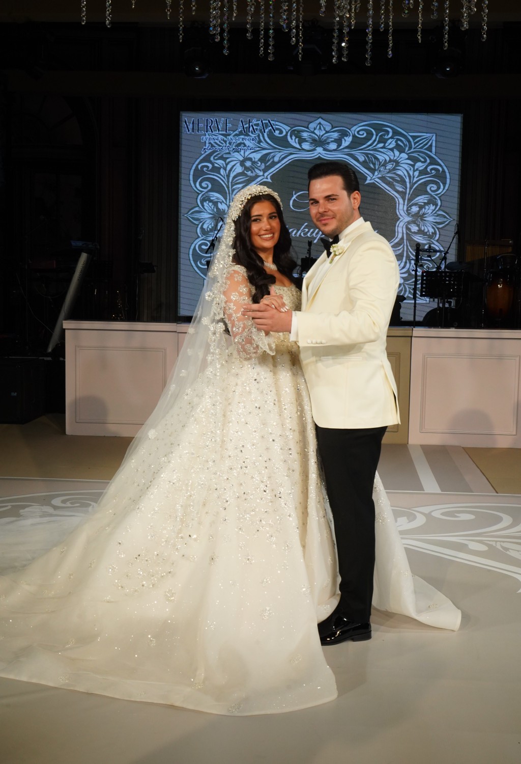 Mutluluk onlara çok yakıştı