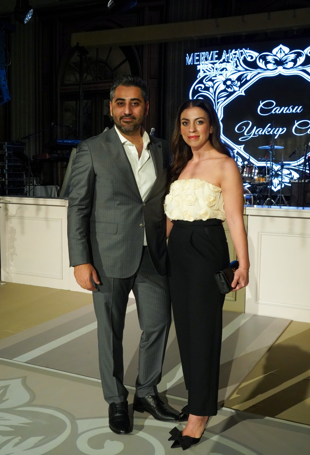 Mutluluk onlara çok yakıştı