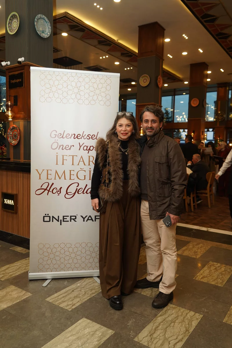 Öner Yapı ailesinin düzenlediği geleneksel iftar yemeğinde iş dünyası bir araya geldi.
