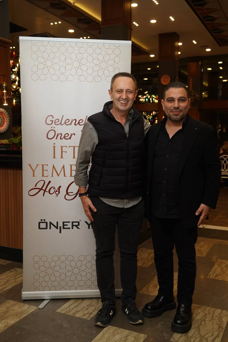 Öner Yapı ailesinin düzenlediği geleneksel iftar yemeğinde iş dünyası bir araya geldi.