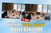 Köpekler sofra duasını böyle bekliyor