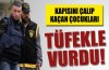 Kapısını çalıp kaçan çocukları tüfekle vurdu