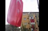 Mahalleyi Türk bayraklarıyla donattılar