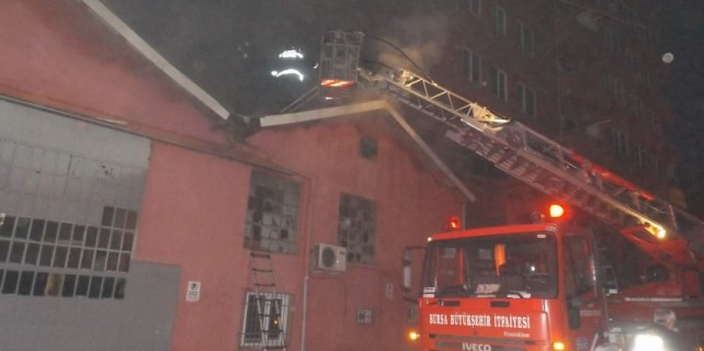 Bursa'da korkutan yangın!