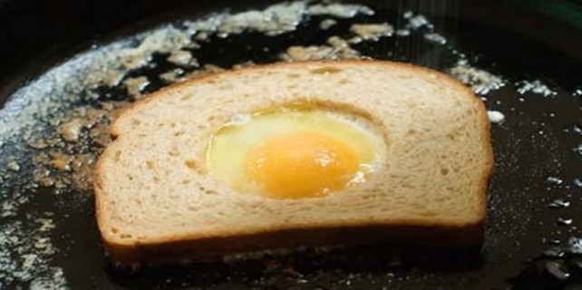 Yumurtayı ekmeksiz yiyin!