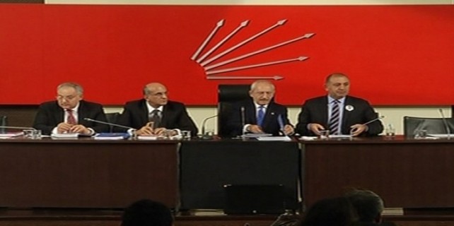 Kılıçdaroğlu mikrofonun açık olduğunu unutunca...