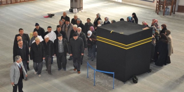 Bursa'da Umreye gidecek vatandaşlara eğitim