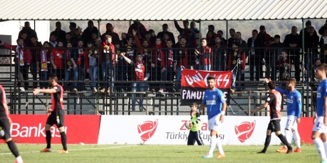 Es Es ecel teri döktü