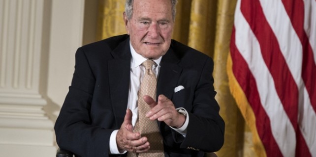 George Bush hastaneye kaldırıldı