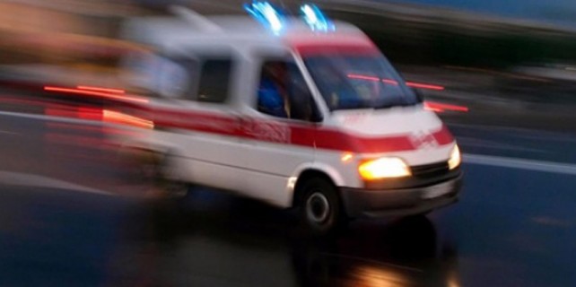 Bursa'da minik öğrenci indiği minibüsün altında kaldı