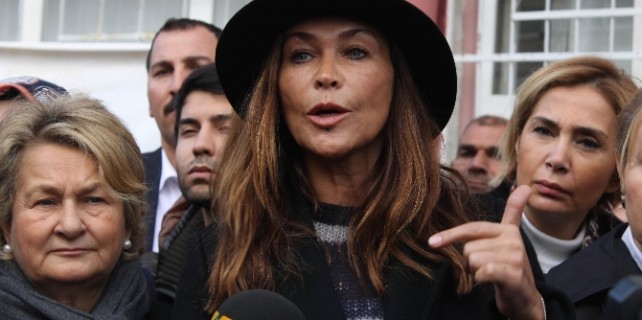 Hülya Avşar’dan iki isme daha dava!