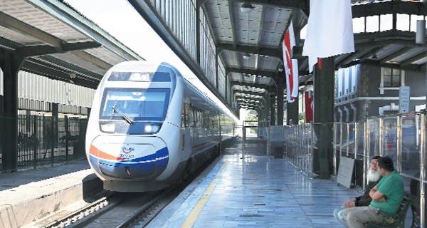 İşte yeni hızlı trenin geçeceği iller