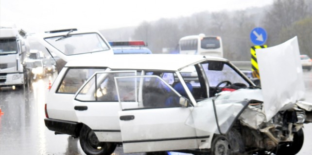 45 yıllık evli çifti feci kaza ayırdı