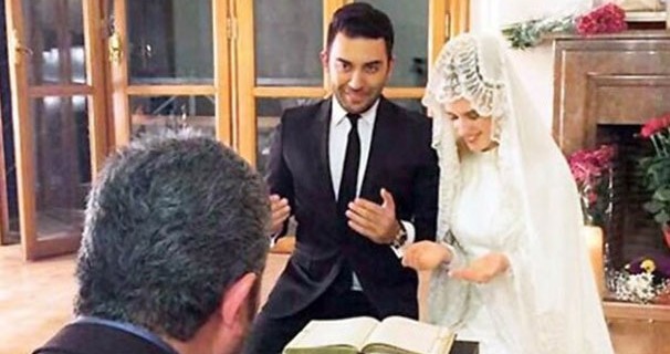 Ünlü oyuncu böyle  Müslüman oldu