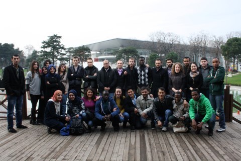 Yabancı dil öğrencileri tanışma etkinliğinde buluştu