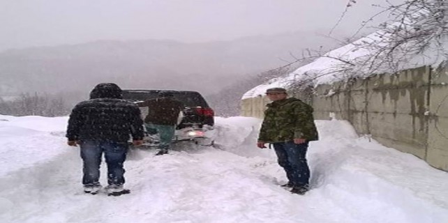 Kar yağışı 75 kazaya neden oldu