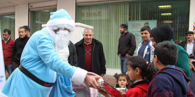 Noel Baba’ya rakip çıktı