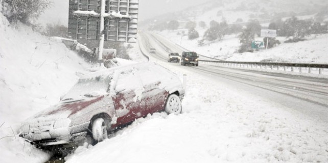 Balıkesir-Bursa yolunda 24 saatlik beyaz esaret