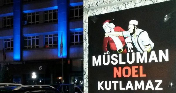 O yılbaşı afişine para cezası!