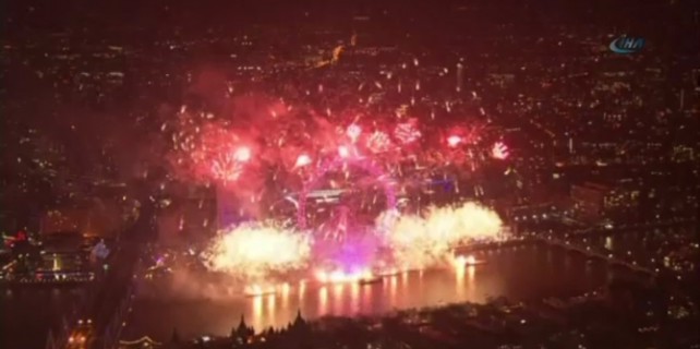 Dünya yeni yıla böyle girdi