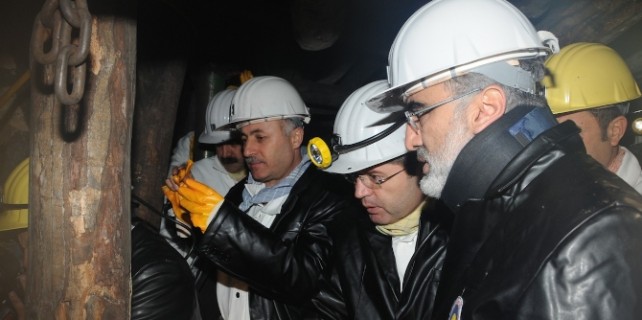 Bakan yeni yıla madende girdi