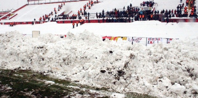 Ziraat Türkiye Kupası maçına kar engeli