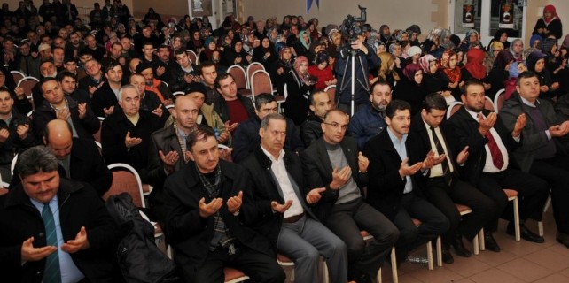 Mekke’nin fethi dualarla kutlandı