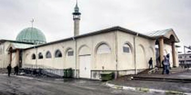 Bir camiye daha saldırdılar