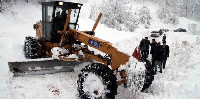 Orhangazi’de karla mücadele