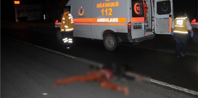 Üstlerinden TIR geçti: 2 Ölü!