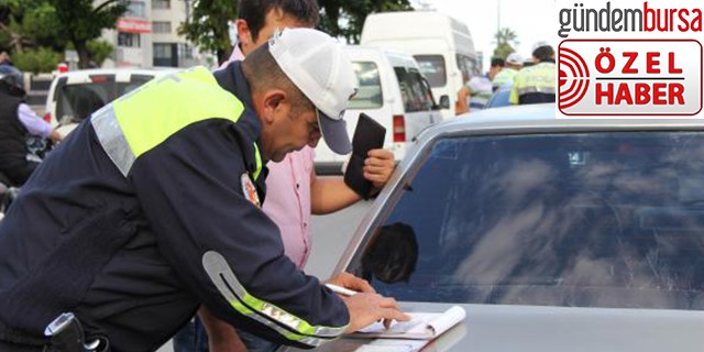 Bursa'da emniyet kemeri olmayanlara ceza yağdı (ÖZEL HABER)